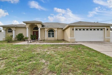 Casa en venta en Spring Hill, Florida, 4 dormitorios, 259.48 m2 № 1325133 - foto 1