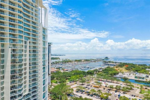 Condominio en venta en Saint Petersburg, Florida, 2 dormitorios, 134.43 m2 № 1337760 - foto 1