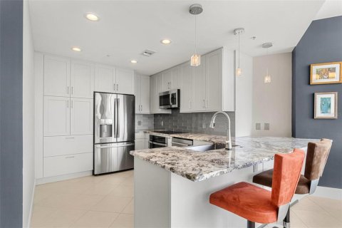 Condominio en venta en Saint Petersburg, Florida, 2 dormitorios, 134.43 m2 № 1337760 - foto 17