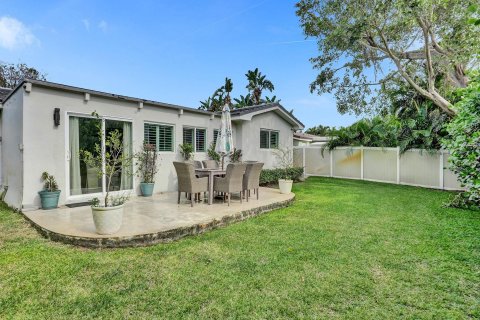 Villa ou maison à vendre à Deerfield Beach, Floride: 2 chambres, 139.63 m2 № 1120006 - photo 7