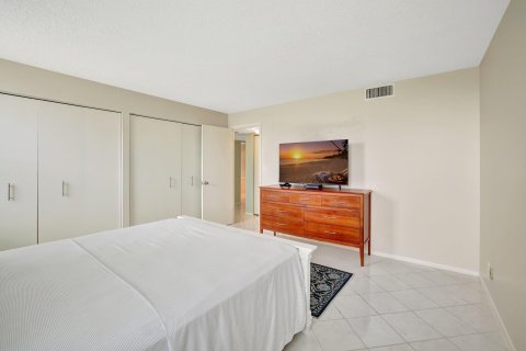 Condo in Fort Lauderdale, Florida, 2 bedrooms  № 1119959 - photo 16