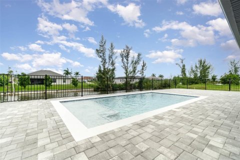 Villa ou maison à vendre à Cape Coral, Floride: 4 chambres, 186.64 m2 № 1313487 - photo 29