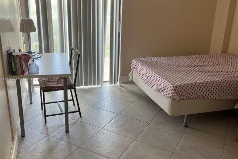 Copropriété à vendre à Aventura, Floride: 2 chambres, 106.84 m2 № 1238326 - photo 2