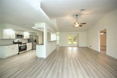 Villa ou maison à vendre à Port Charlotte, Floride: 3 chambres, 152.36 m2 № 1340740 - photo 11