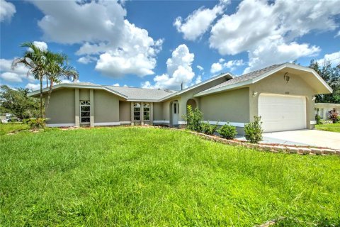 Villa ou maison à vendre à Port Charlotte, Floride: 3 chambres, 152.36 m2 № 1340740 - photo 2