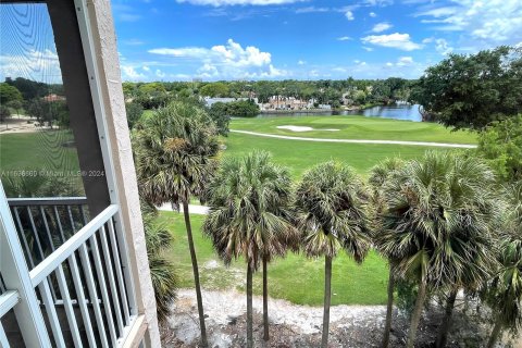 Condo in Plantation, Florida, 2 bedrooms  № 1310897 - photo 25