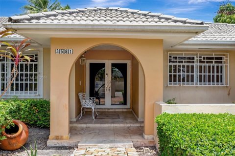 Villa ou maison à vendre à Miami, Floride: 5 chambres, 260.31 m2 № 1310798 - photo 7