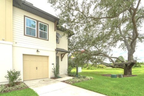 Townhouse in The Enclaves at Festiva in Davenport, Florida 3 rooms, 147 sq.m. № 302546 - photo 7