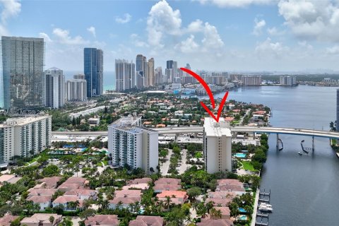 Copropriété à louer à Sunny Isles Beach, Floride: 1 chambre, 92.9 m2 № 1348965 - photo 6