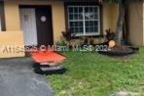 Casa en venta en Miramar, Florida, 3 dormitorios № 1348801 - foto 8