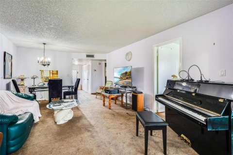 Copropriété à vendre à Sunrise, Floride: 2 chambres, 78.97 m2 № 1310824 - photo 23