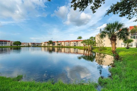 Copropriété à vendre à Sunrise, Floride: 2 chambres, 78.97 m2 № 1310824 - photo 20