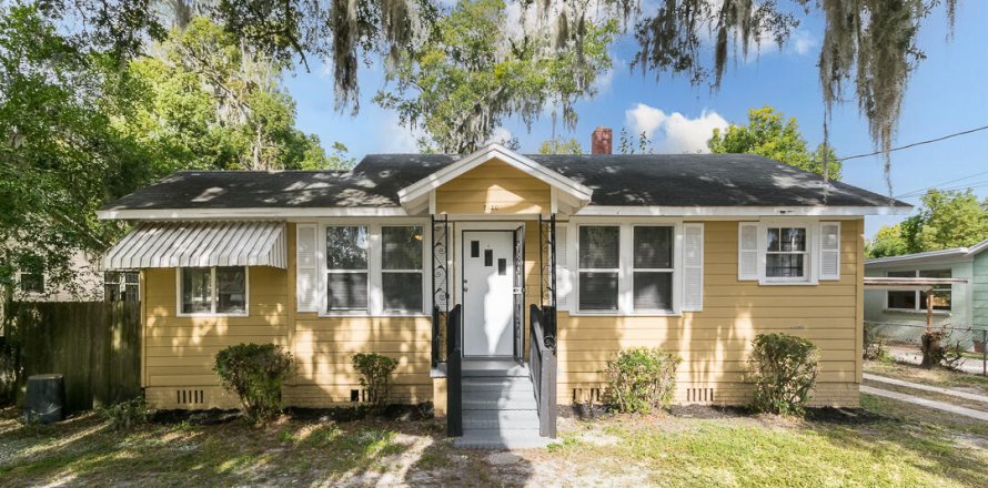 House in Jacksonville, Florida 4 bedrooms, 98.1 sq.m. № 808195