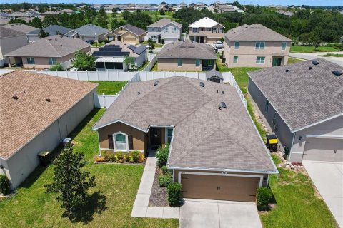 Villa ou maison à vendre à Davenport, Floride: 3 chambres, 147.99 m2 № 1341430 - photo 7