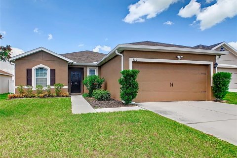 Villa ou maison à vendre à Davenport, Floride: 3 chambres, 147.99 m2 № 1341430 - photo 1