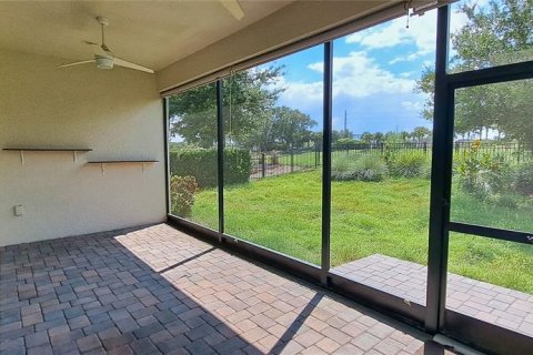 Casa en venta en Kissimmee, Florida, 2 dormitorios, 147.06 m2 № 1341398 - foto 5