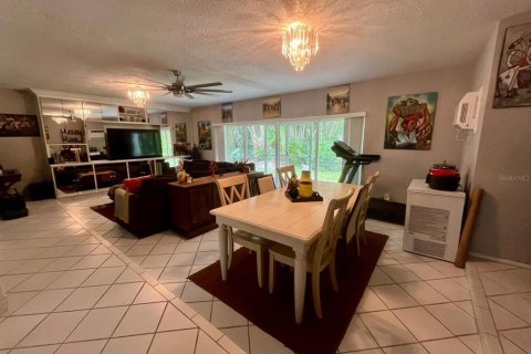 House in Tamarac, Florida 2 bedrooms, 202.99 sq.m. № 1312789 - photo 16