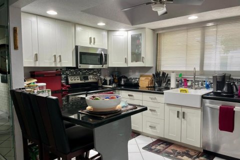 Casa en venta en Tamarac, Florida, 2 dormitorios, 202.99 m2 № 1312789 - foto 11