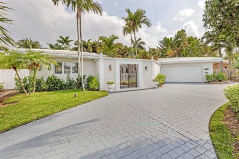 Casa en venta en Fort Lauderdale, Florida, 3 dormitorios № 1183639 - foto 2