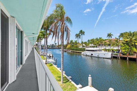 Condo in Fort Lauderdale, Florida, 2 bedrooms  № 1183640 - photo 9