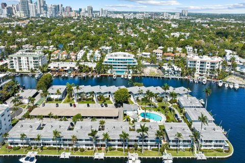 Condo in Fort Lauderdale, Florida, 2 bedrooms  № 1183640 - photo 3