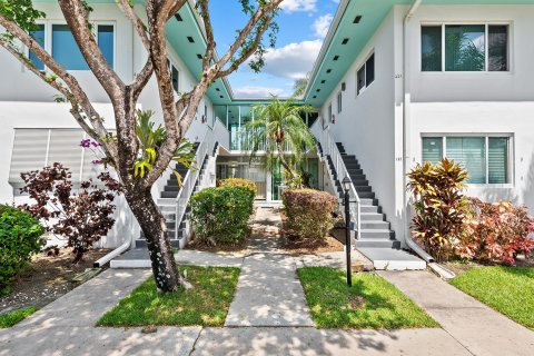 Condo in Fort Lauderdale, Florida, 2 bedrooms  № 1183640 - photo 10