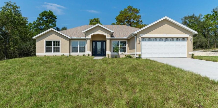 House in Weeki Wachee, Florida 4 bedrooms, 218.78 sq.m. № 1346287