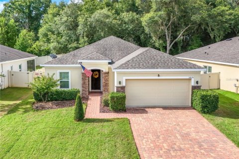 Casa en venta en Sorrento, Florida, 3 dormitorios, 157.84 m2 № 1346252 - foto 1