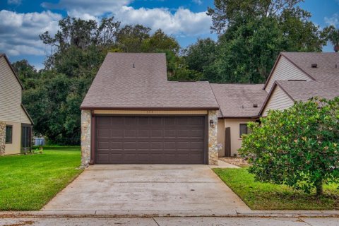 Touwnhouse à vendre à New Smyrna Beach, Floride: 2 chambres, 104.61 m2 № 1249129 - photo 1