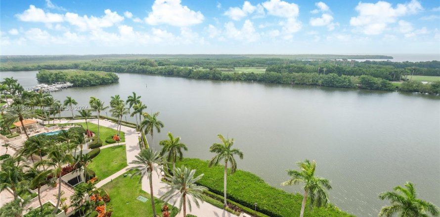 Condominio en Coral Gables, Florida, 3 dormitorios  № 1181734