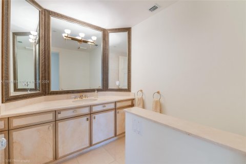 Condominio en venta en Coral Gables, Florida, 3 dormitorios, 337.24 m2 № 1181734 - foto 29