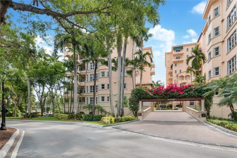 Condominio en venta en Coral Gables, Florida, 3 dormitorios, 337.24 m2 № 1181734 - foto 4