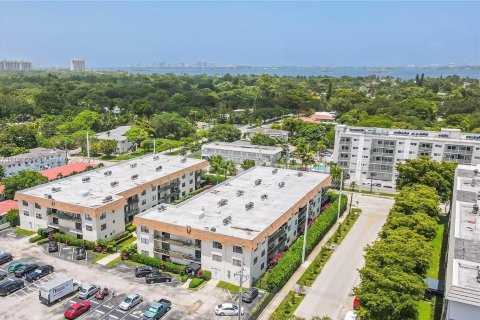 Condominio en venta en Miami Shores, Florida, 1 dormitorio, 67.63 m2 № 694755 - foto 25