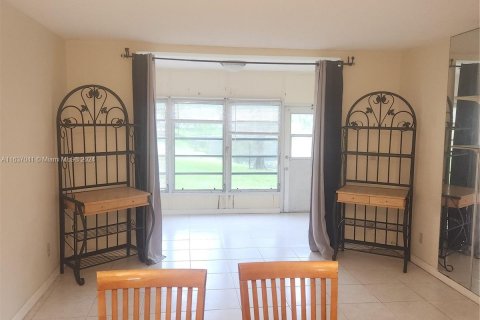 Copropriété à vendre à Tamarac, Floride: 1 chambre, 61.32 m2 № 1310343 - photo 4