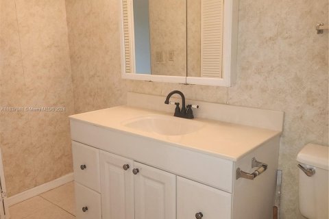 Copropriété à vendre à Tamarac, Floride: 1 chambre, 61.32 m2 № 1310343 - photo 15