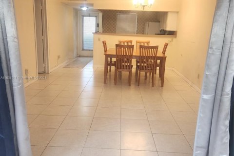 Copropriété à vendre à Tamarac, Floride: 1 chambre, 61.32 m2 № 1310343 - photo 8