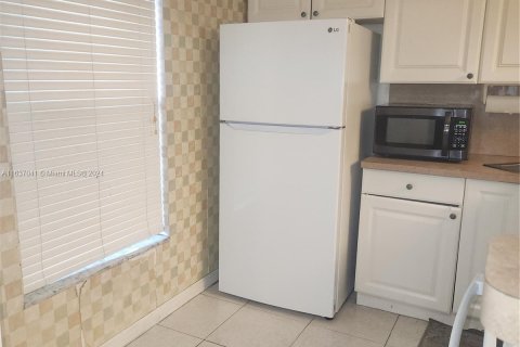 Copropriété à vendre à Tamarac, Floride: 1 chambre, 61.32 m2 № 1310343 - photo 6