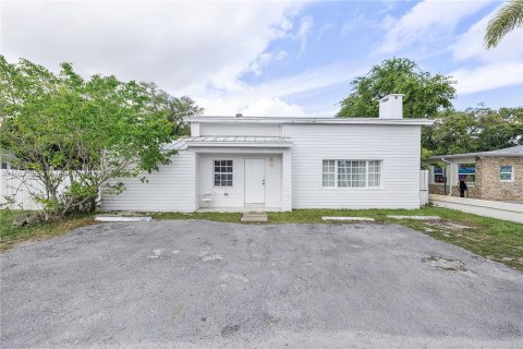 Immobilier commercial à vendre à North Miami, Floride № 1104181 - photo 28
