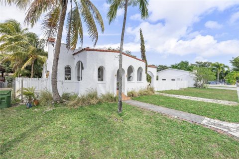 Immobilier commercial à vendre à North Miami, Floride № 1104181 - photo 24