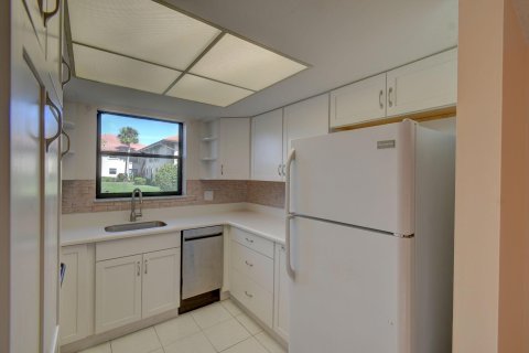 Condo in Stuart, Florida, 2 bedrooms  № 932642 - photo 24