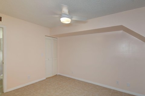 Condominio en venta en Stuart, Florida, 2 dormitorios, 96.15 m2 № 932642 - foto 16