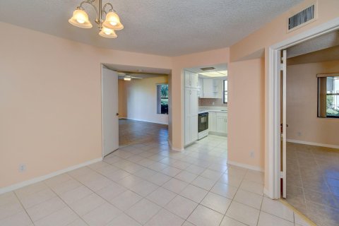 Condo in Stuart, Florida, 2 bedrooms  № 932642 - photo 27