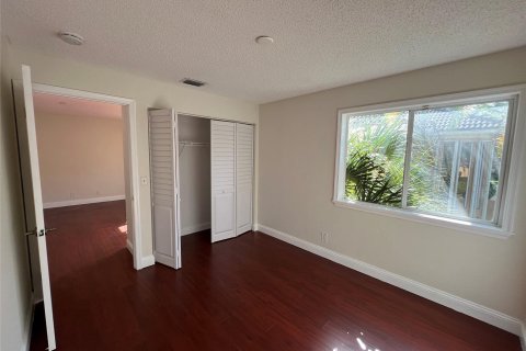 Copropriété à vendre à Coral Springs, Floride: 4 chambres, 216.83 m2 № 854141 - photo 15