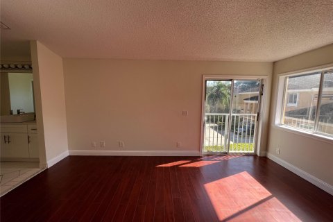 Condominio en venta en Coral Springs, Florida, 4 dormitorios, 216.83 m2 № 854141 - foto 9