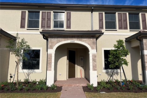Villa ou maison à vendre à Hialeah, Floride: 3 chambres, 153.29 m2 № 873944 - photo 1