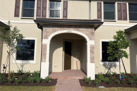 Villa ou maison à vendre à Hialeah, Floride: 3 chambres, 153.29 m2 № 873944 - photo 3
