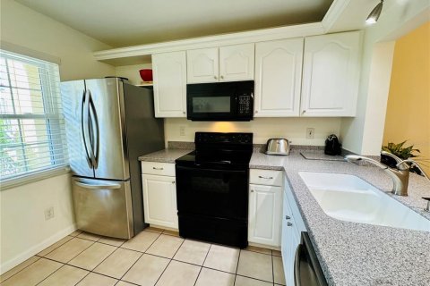 Condo in Dunedin, Florida, 2 bedrooms  № 1379710 - photo 3