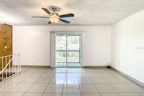 Condominio en venta en Orlando, Florida, 2 dormitorios, 82.59 m2 № 762104 - foto 13