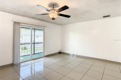 Condominio en venta en Orlando, Florida, 2 dormitorios, 82.59 m2 № 762104 - foto 12