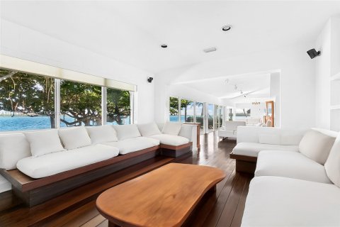 Casa en venta en Miami, Florida, 5 dormitorios, 539.3 m2 № 942678 - foto 5